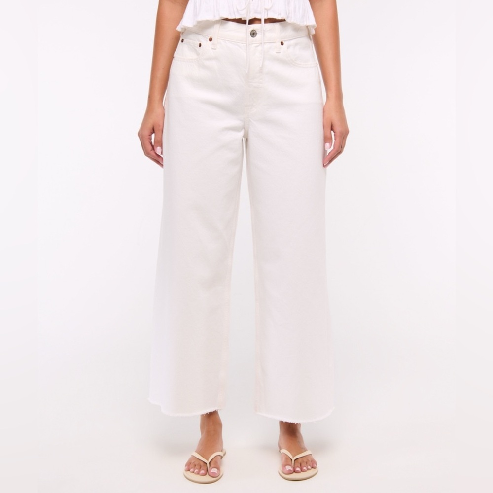 High Rise Cropped Wide-Leg Jeans